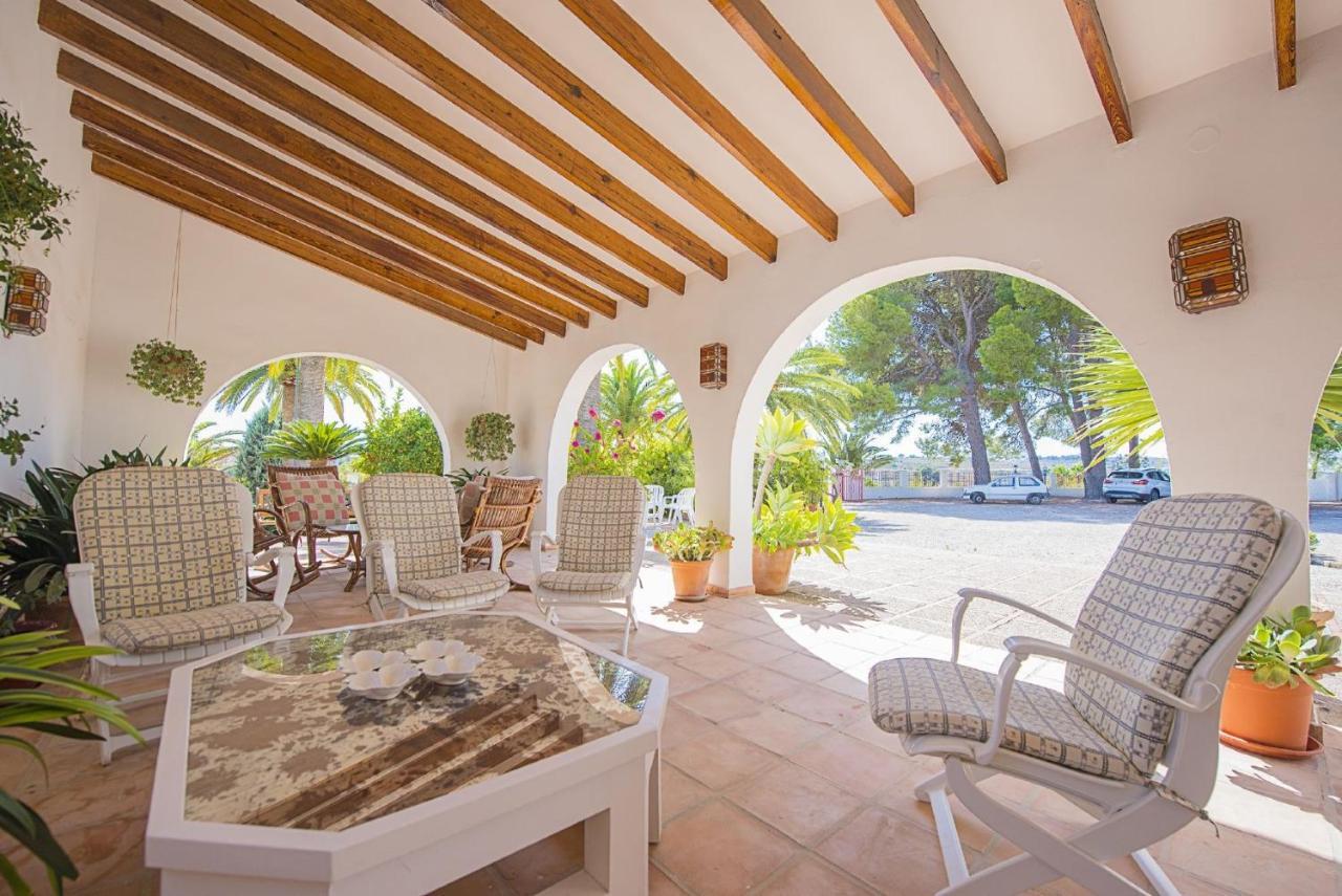 Mas Blanc - Plusholidays Benissa